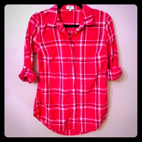 crown & ivy Tops - Crown & Ivy Petite Pink Plaid Button Up Shirt